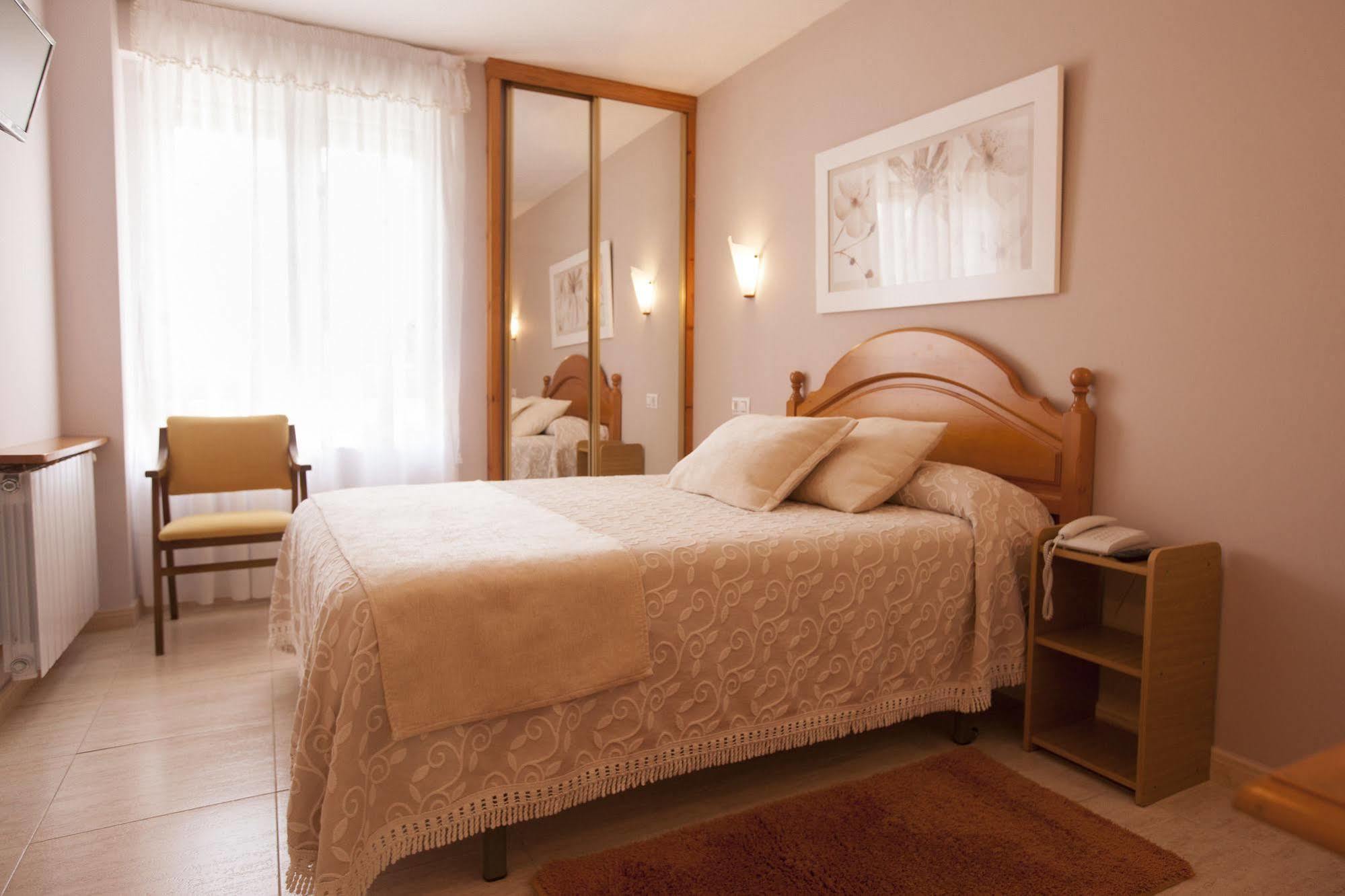 Hotel El Refugio 3 Estrellas Cóbreces エクステリア 写真